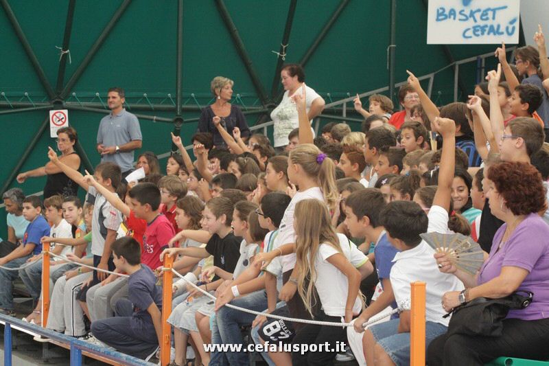 110924 basket 031_tn.jpg